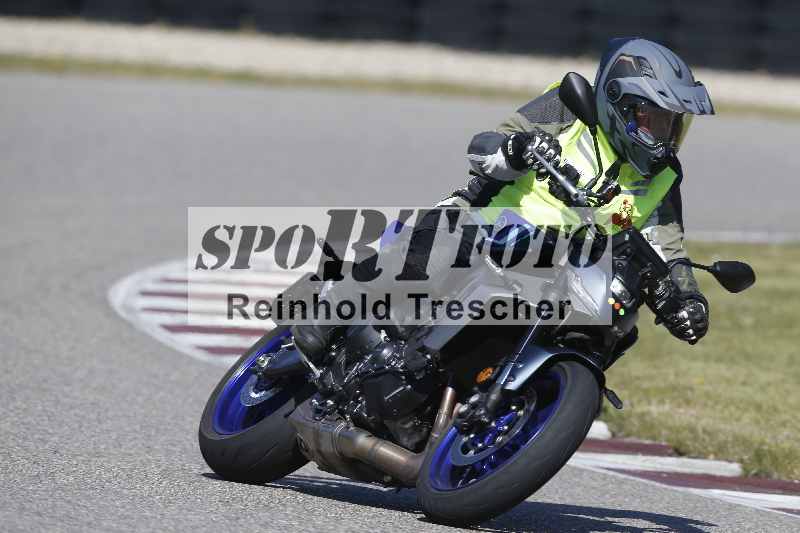 /01 02.04.2026 MAZ ADR/Gruppe gelb Gruppe gruen/unklar